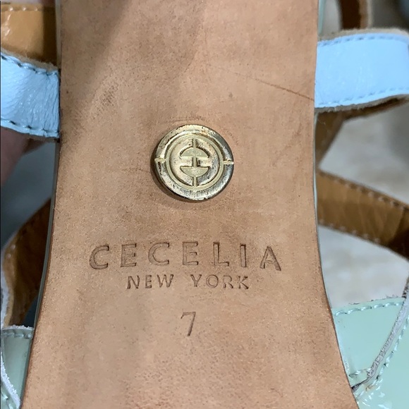 Shoes - Picture 6 of 9